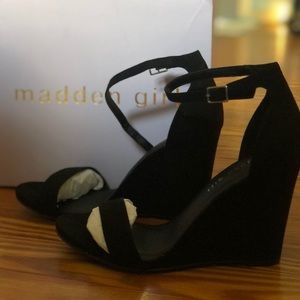 Madden girl black fabric wedges  size  7.5